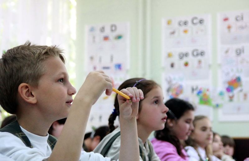 VEZI modele de subiecte pentru examenele de evaluare de la început de an