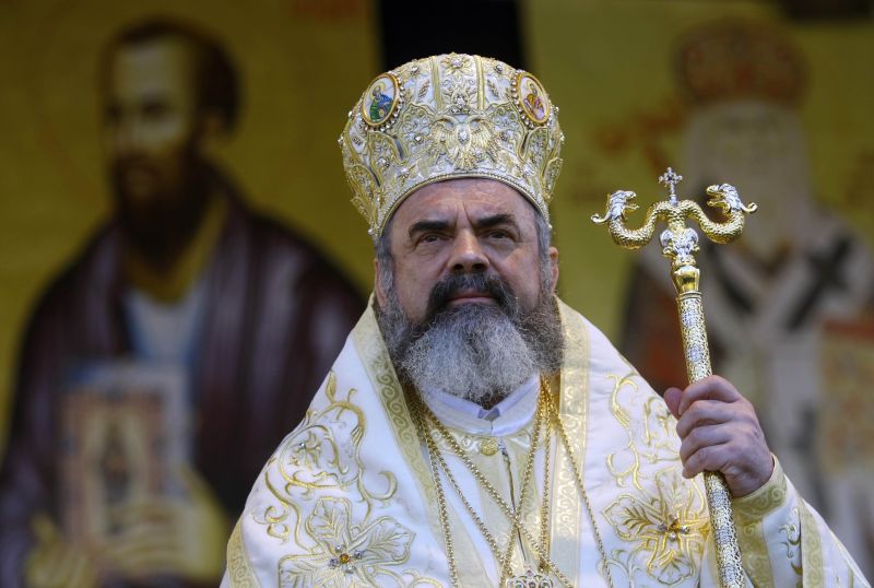 Antonescu: Discursul ţinut de mireanul Băsescu la canonizarea lui Şaguna, responsabilitatea întreagă a capilor Bisericii, în frunte cu Patriarhul