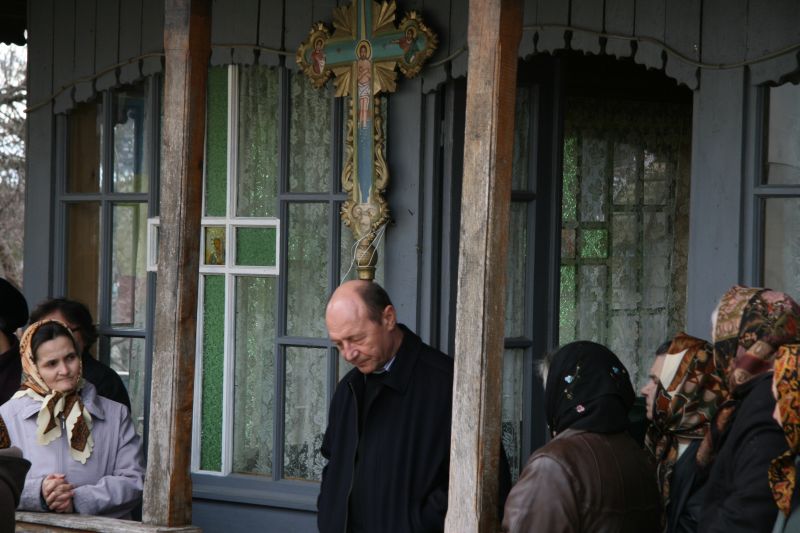 Culcer către Antonescu: "De ce îşi pierde vremea un om care vrea să conducă România cu o pensionară nesimţită?"