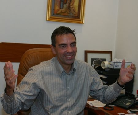 De ce nu apelează românii la agenţiile de turism