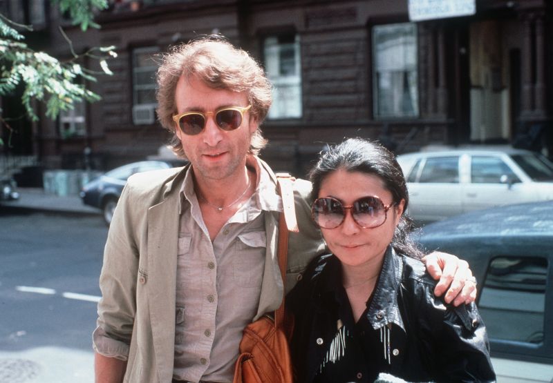 În pat cu John Lennon