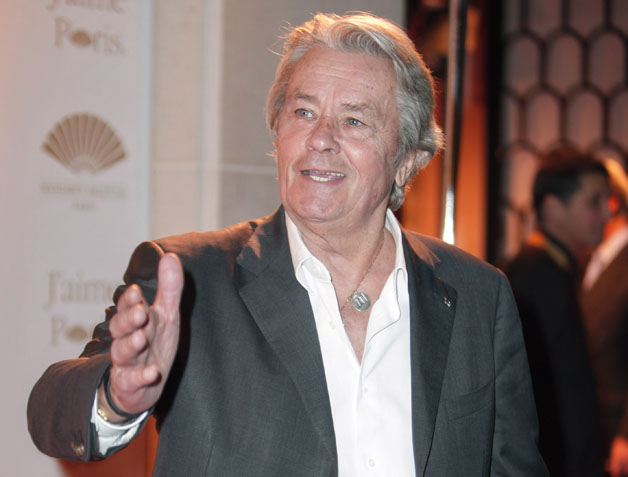 Alain Delon, de la cârnăţar la star