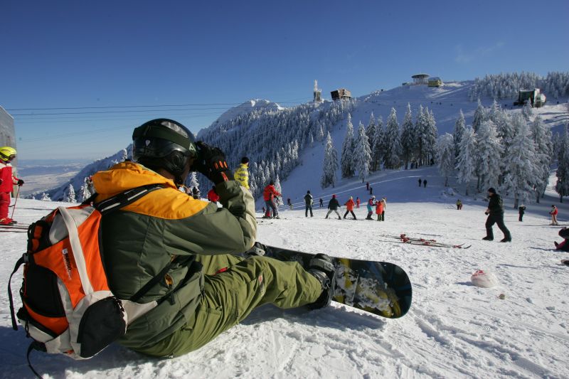 Cât te costă să întâmpini 2012 departe de casă