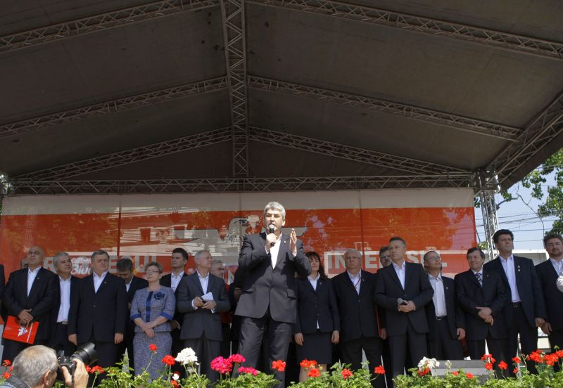 Ce nu a învăţat Geoană din lecţia lui Oprea