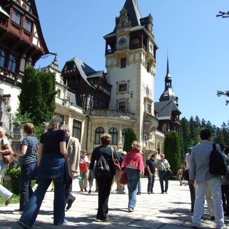 Ce turişti străini atrage România