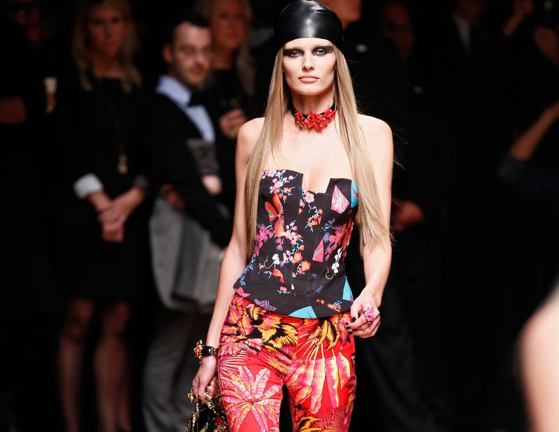 Colecţia Versace de la H&M, şi în România