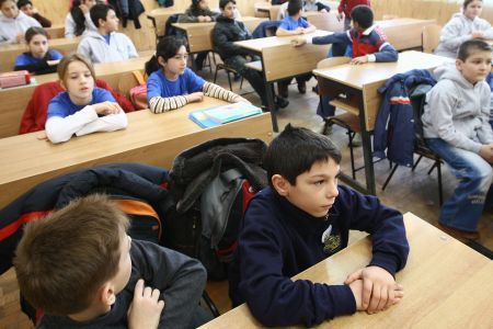 GREVĂ. De astăzi, profesorii din patru şcoli din Teleorman nu mai intră la clasă