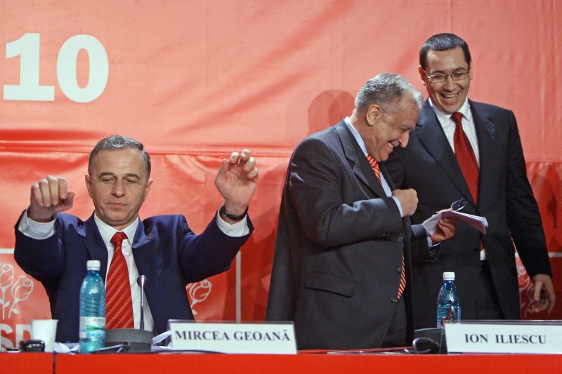 Iliescu, din nou despre inteligenţa lui Geoană: Sper să aibă şi să plece