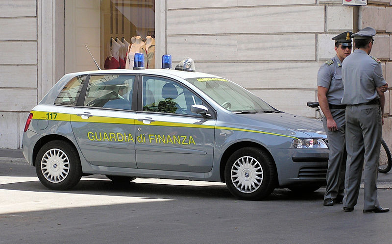 Italia: Politicieni şi judecători arestaţi pentru legături cu mafia calabreză