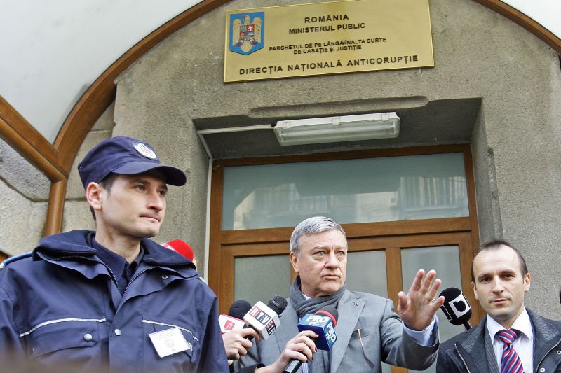 Mircea Sandu ţine cu dinţii de scaun: "Nu demisionez"