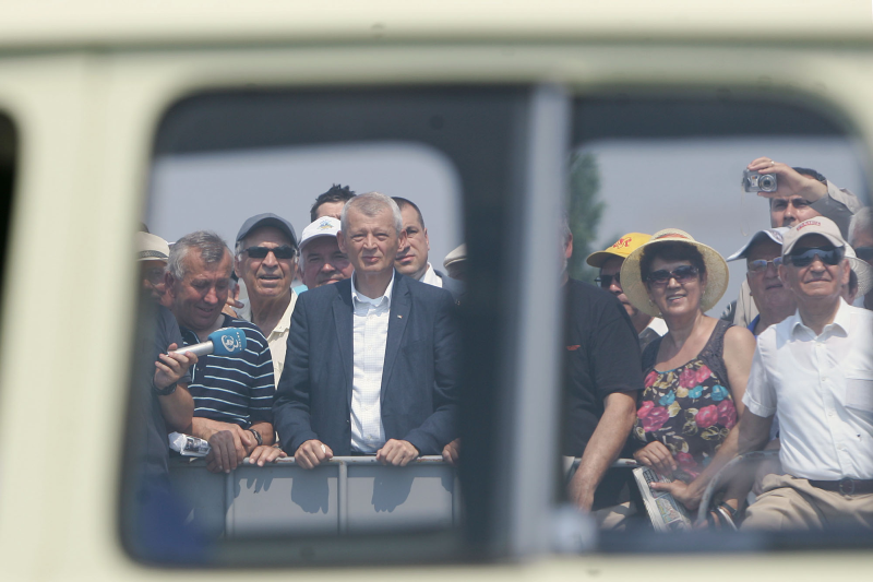 Oprescu vrea de la americani un credit în valoare de 800 de milioane de euro, fără să aibă acordul bucureştenilor