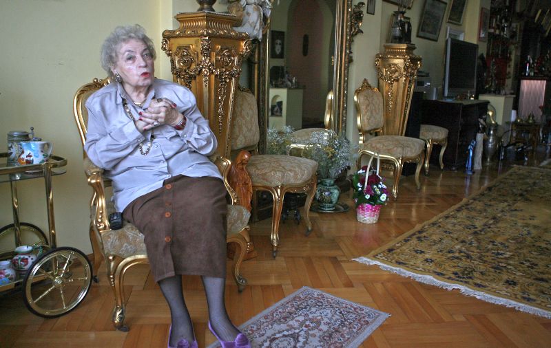 Paula Iacob, maidanezii, Nicu Ceauşescu şi turnătoriile