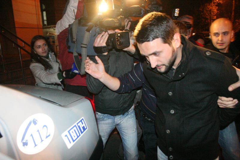 Profesoară de la "Jean Monnet": "Vişan le potolea pe fete cu o mică ironie". De ce-l vor dascălii înapoi la catedră
