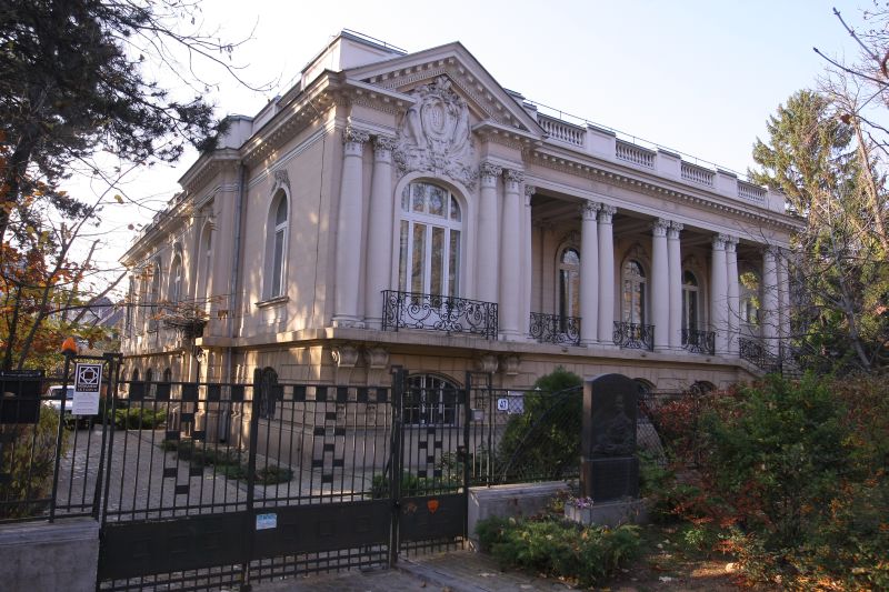 RAAPPS nu vinde case datornicilor şi celor cu care se judecă