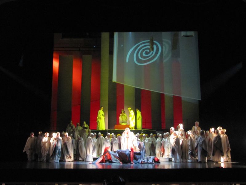 Spectacol gratuit la Operă cu copii supradotaţi