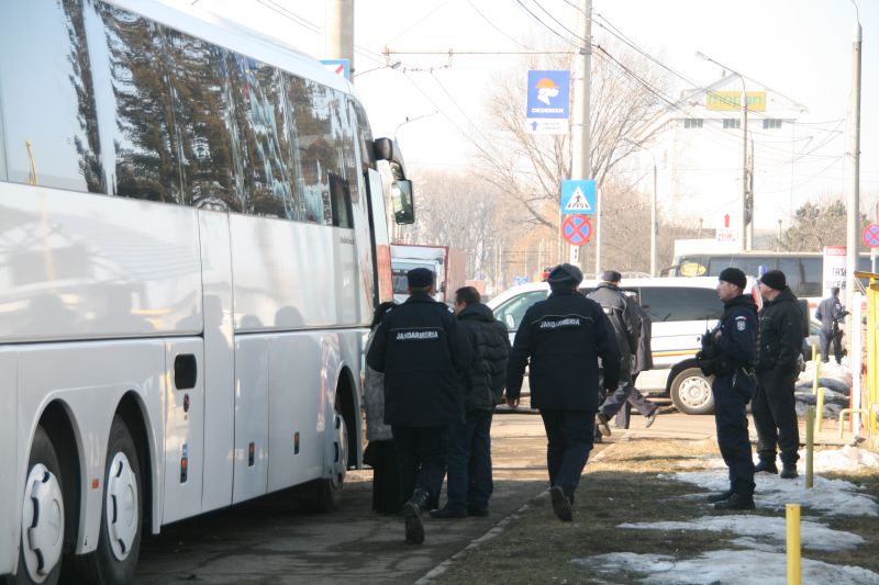 Traian Igaş: Au dispărut zeci de tone de benzină şi motorină. Poliţia cheltuie lunar două milioane de euro pe combustibil