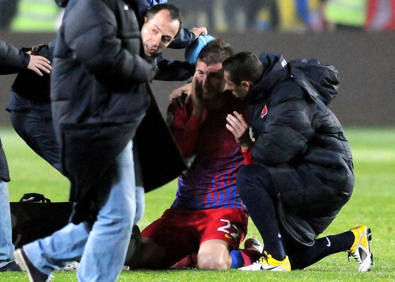 Violenţa nu se pedepseşte în România: Martinovici şi Stanca au fost iertaţi! Petrolul - şase meciuri fără spectatori şi amendă