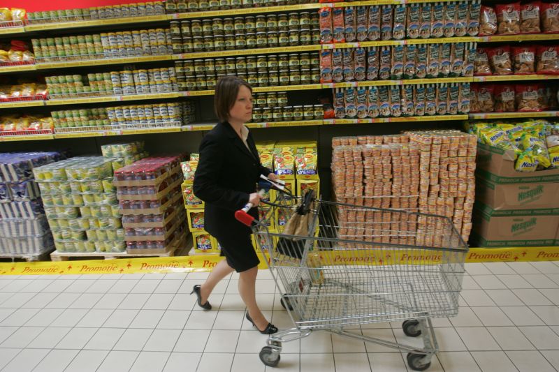 Am mai sărăcit un pic. Puterea de cumpărare a românilor a scăzut comparativ cu media europeană