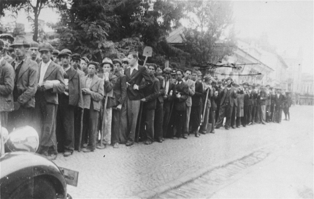 Centrul Simon Wiesenthal caută ultimii responsabili ai Holocaustului, inclusiv în România