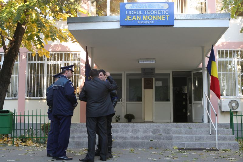 Daniel Funeriu a demis directorii Liceului Jean Monnet: "Conducerea nu îşi face datoria!"