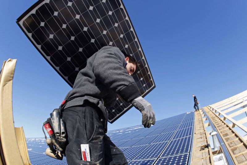 Energia regenerabilă din Ucraina, pe val