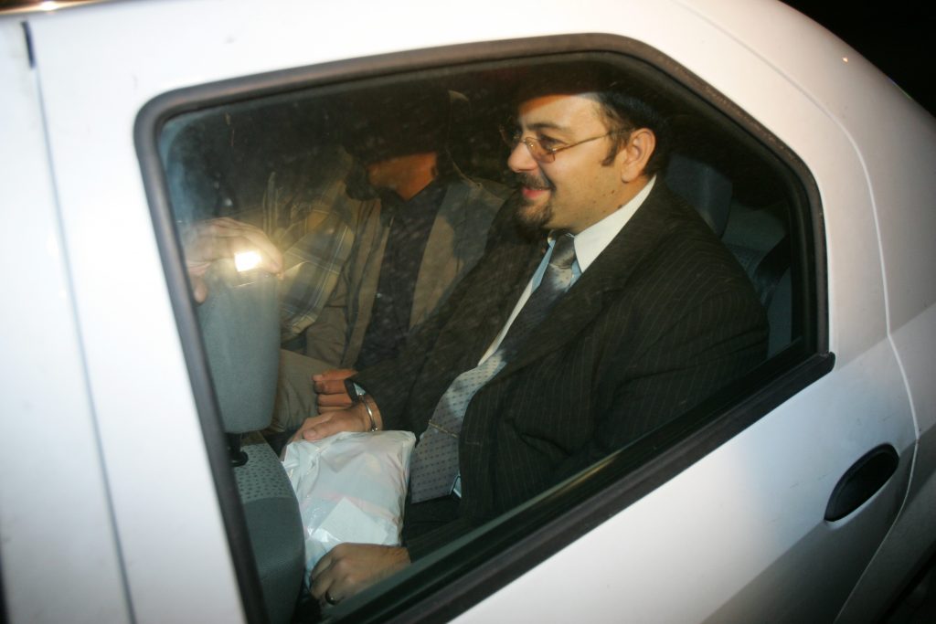 Fostul prefect de Iaşi, Radu Prisăcaru, condamnat la patru ani de închisoare cu executare
