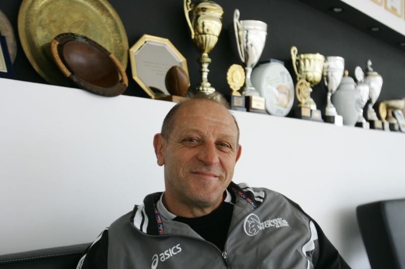 Hari Dumitraş salvează "stejarii"