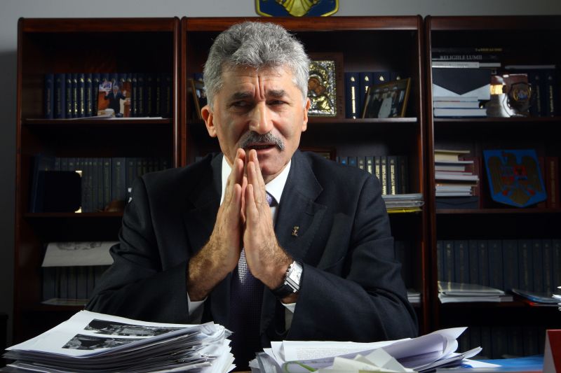 Oltean: Referendumul va fi "comasat" cu alegerile numai în mod excepţional