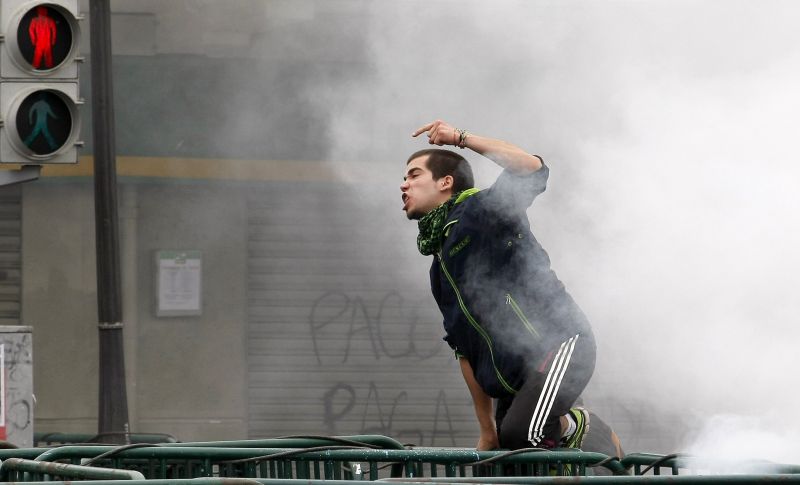 Protest violent al studenţilor din Chile. Ei cer şcolarizare gratuită | VIDEO