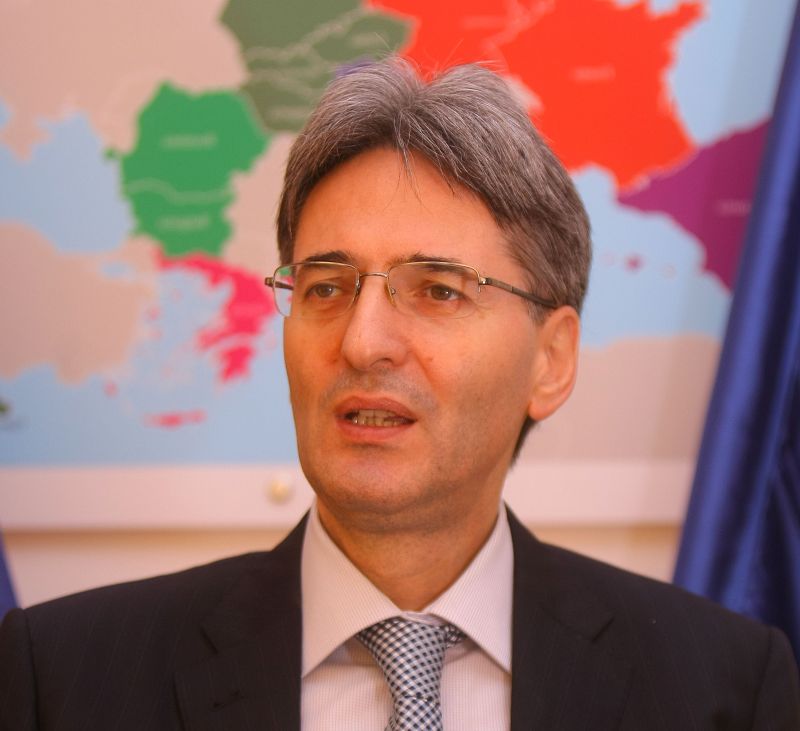 UE ne trimite bani în avans pentru proiectele europene