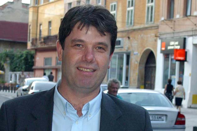 Un fost ofiţer SRI îl acuză pe George Scripcaru, primarul Braşovului, de luare de mită