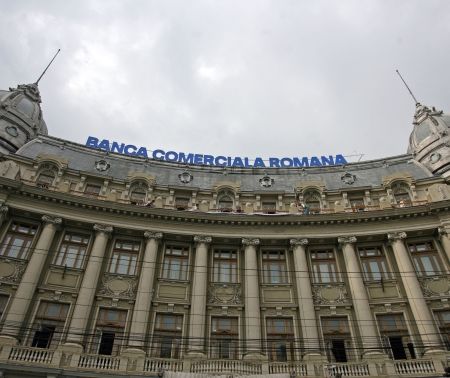AFLĂ ce apartamente și vile vinde BCR ca să-și recupereze banii