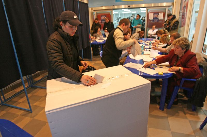 Alegerile locale vor fi totuşi separate de parlamentare