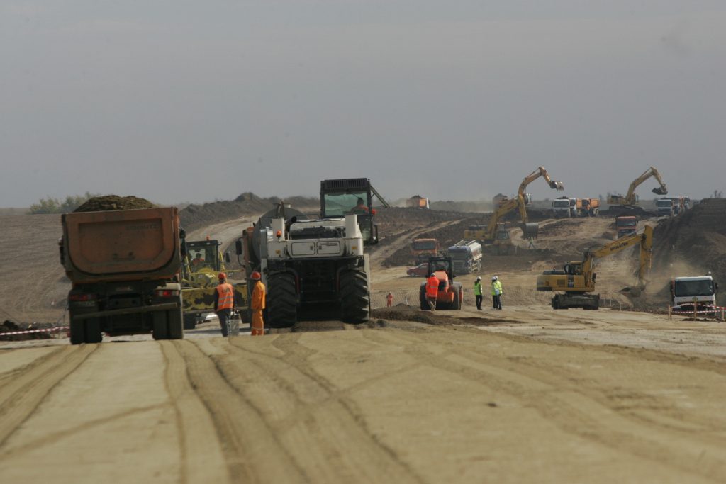 Autostrada Pitești-Sibiu, scoasă la licitație până la finalul anului. AFLĂ cât ne costă
