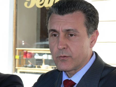 Blogul Principelui Radu Duda: "Casa Regală trebuie să susţină manifestările paşnice". Mesajul a ajuns şi pe Facebook