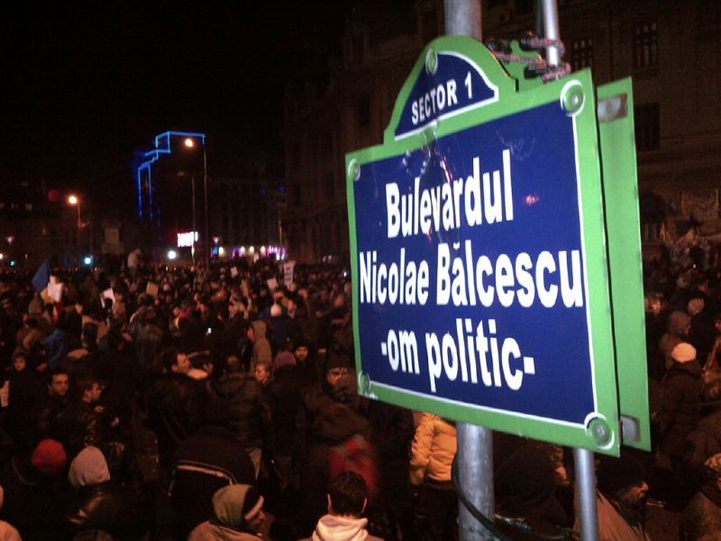 Consilierii generali nu vor ca Piața Universității să devină zonă liberă pentru proteste