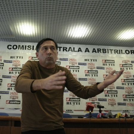 Crăciunescu: "Mircea Sandu să nu ne mai învîrtească aşa cum vrea dânsul"