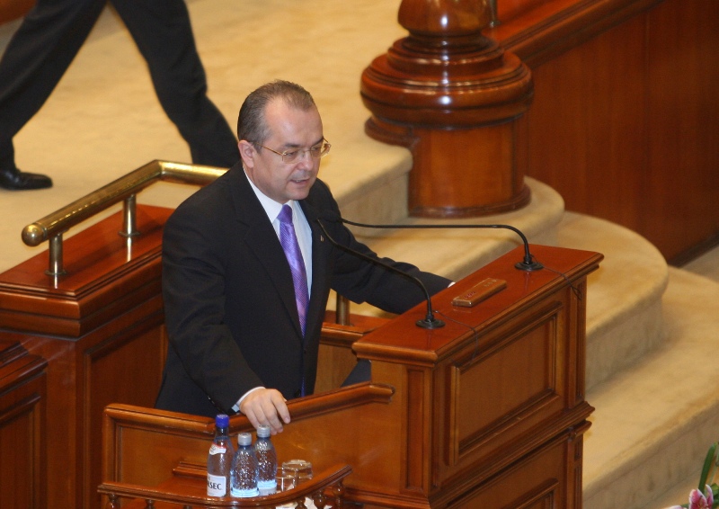 Curtea Constituțională a decis: Fără comasate! La vară ne vom alege primarii, iar la toamnă - parlamentarii. Guvernul, în şedinţă
