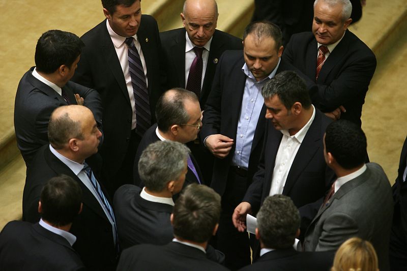 De ce PDL ar remania guvernul