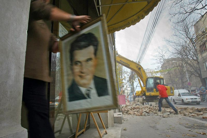 Decizie definitivă a Curții de Apel Cluj: PUZ-ul și autorizația de construcție a bulevardului Uranus, suspendate. Oprescu continuă lucrările