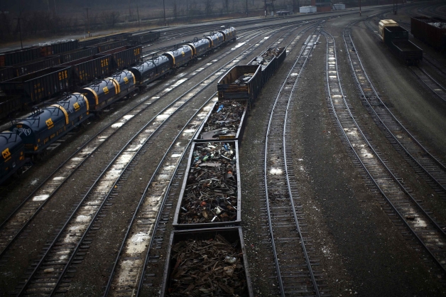 Ialomiţianu: Conversia în acţiuni a datoriilor CFR SA nu este o ştergere a datoriilor