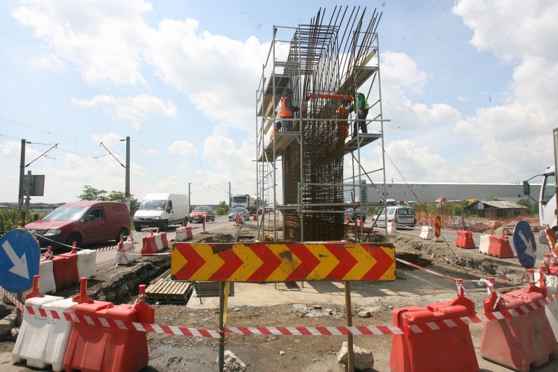 Lipsa banilor ne ţine în coloană pe centura Bucureştiului