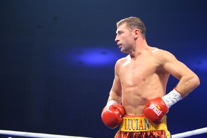 Lucian Bute renunță la bani pentru a se bate cu Carl Froch