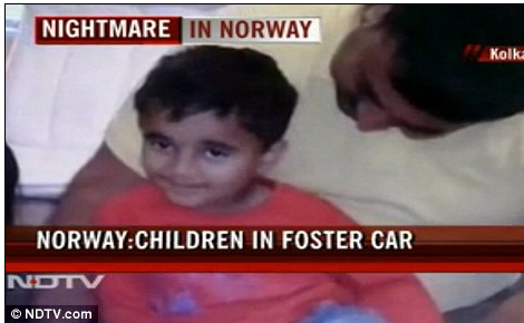 Motivul stupid pentru care autorităţile au despărţit doi copii de părinţii lor