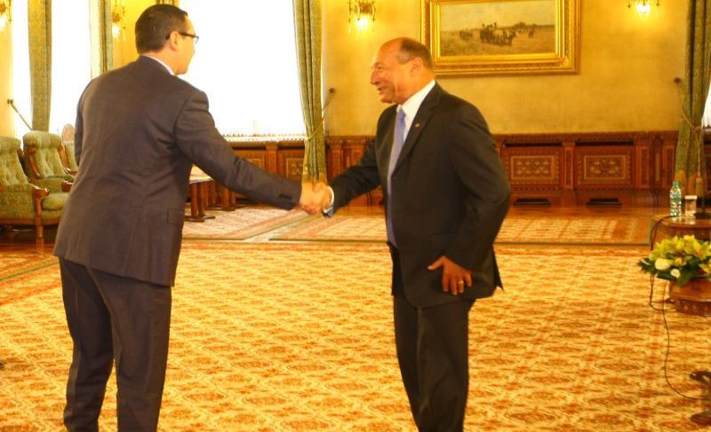 Ponta se contrazice singur: dimineaţa refuză noi consultări cu preşedintele , seara nu spune ba. Pe deficitul structural chiar o vom face noi
