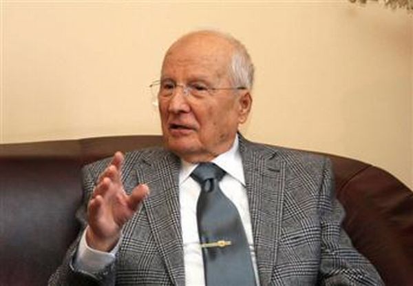 Turcia: Fostul preşedinte Kenan Evren, judecat pentru lovitura de stat din 1980