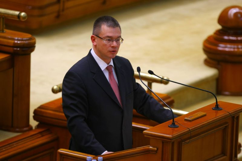 A doua victimă a lui Ungureanu. Șefa fondurilor europene pe HR, demisă pentru “management defectuos”