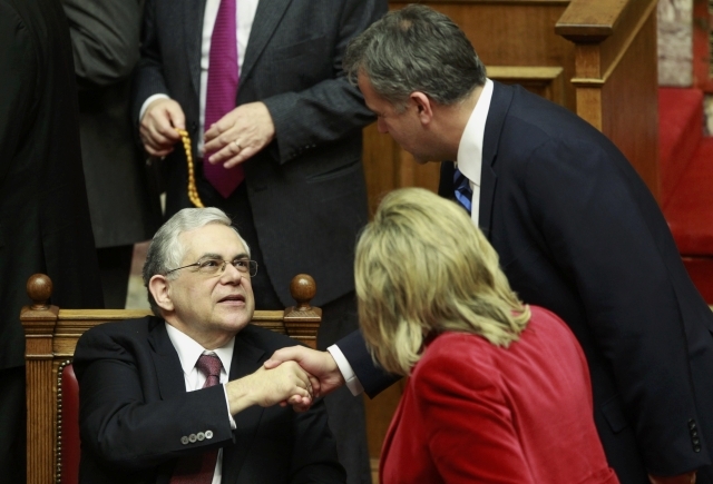 Algeri anticipate în Grecia, în luna aprilie. UE salută adoptarea măsurilor de austeritate