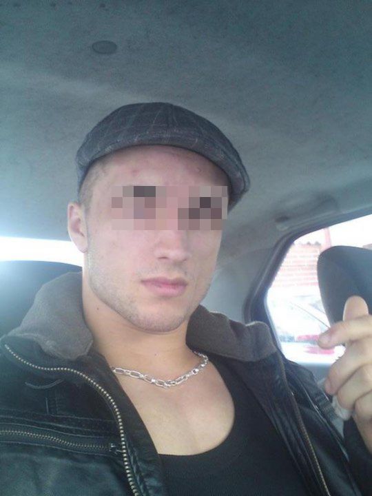 Bătăușul lui Lucky, Plăcintă din Titan, anchetat pe Facebook și pe Google