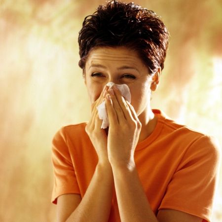 EFECTELE GERULUI. Aproape 80.000 de infecţii respiratorii doar în ultima săptămână